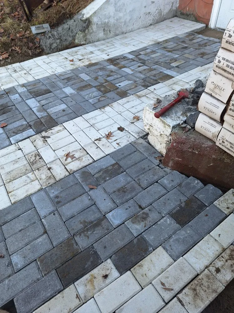 Local residential landscaping in Louisville, KY - Roberts Lawn Care