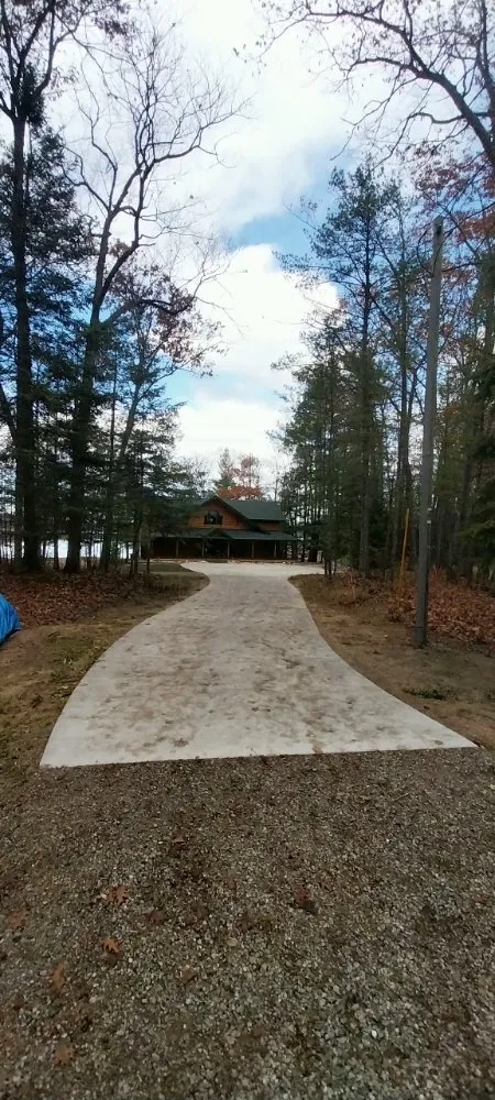 Affordable garden landscaping experts serving Kalkaska, MI - Robert's Lawn Service