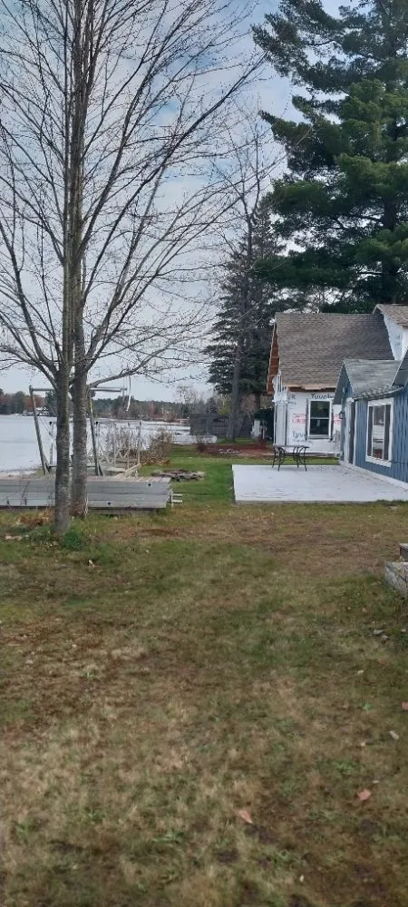 Professional lawn mowing service experts serving Kalkaska, MI - Robert's Lawn Service