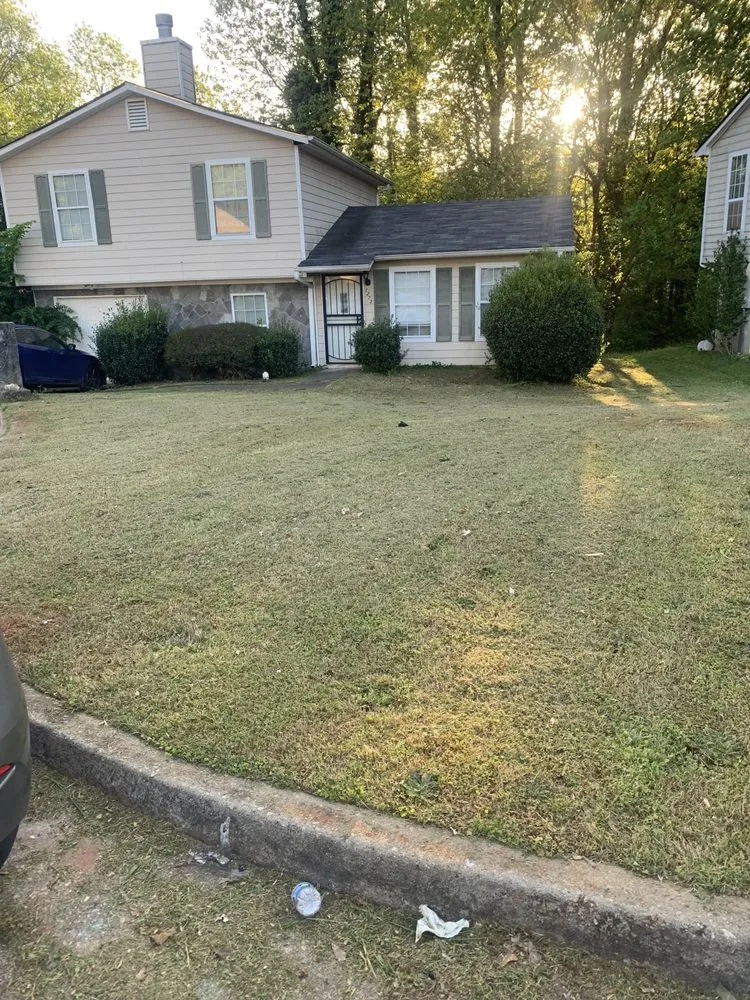 Custom landscape design experts serving Stone Mountain, GA - Roberts Lawn Service