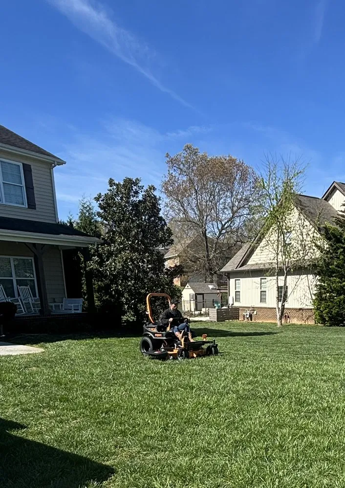 Expert yard maintenance in Sevierville, TN by Roberts Lawncare & Maintenance