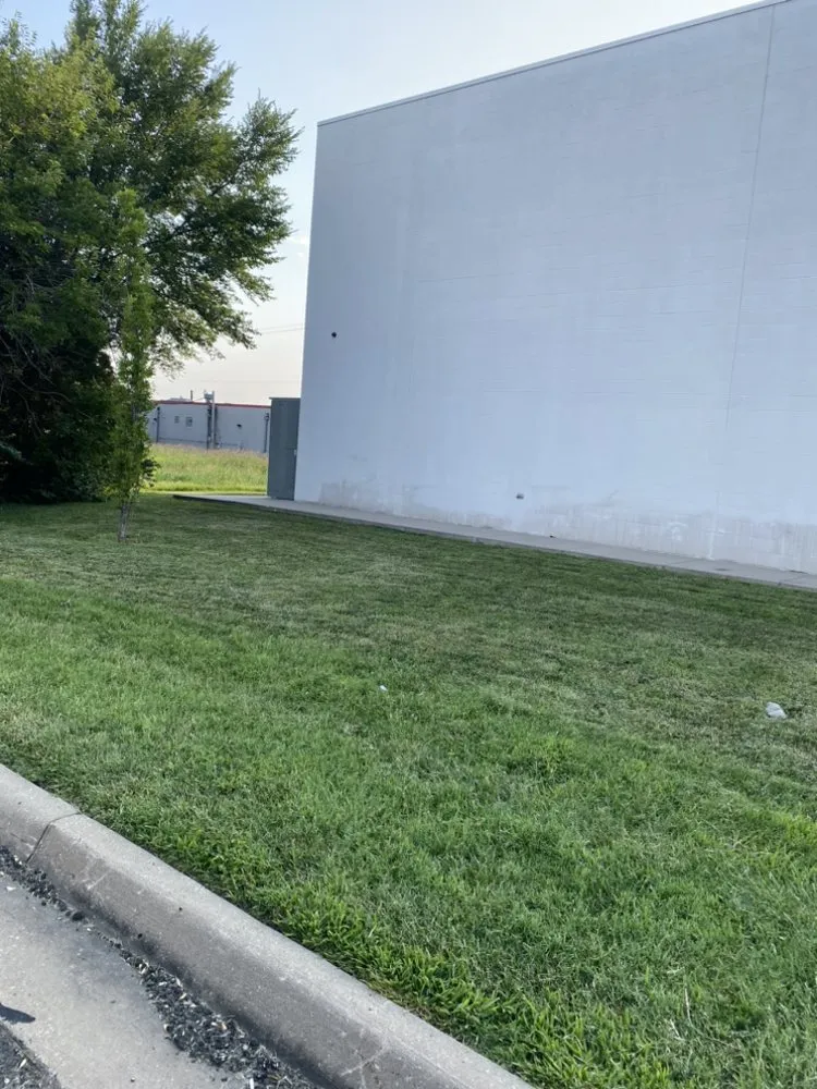 Affordable lawn care service for year-round maintenance across Topeka, KS - Robert’s Mowing