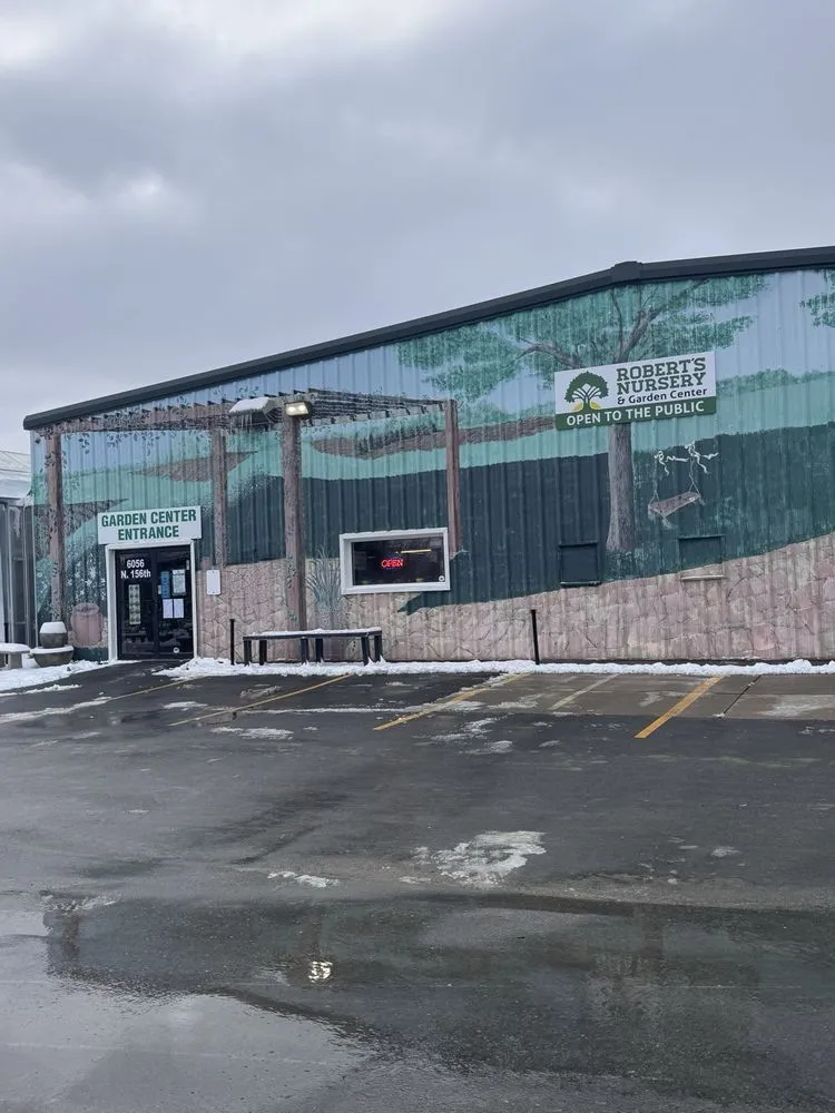 Professional lawn care service in Omaha, NE - Robert's Nursery Landscapes and Lawn