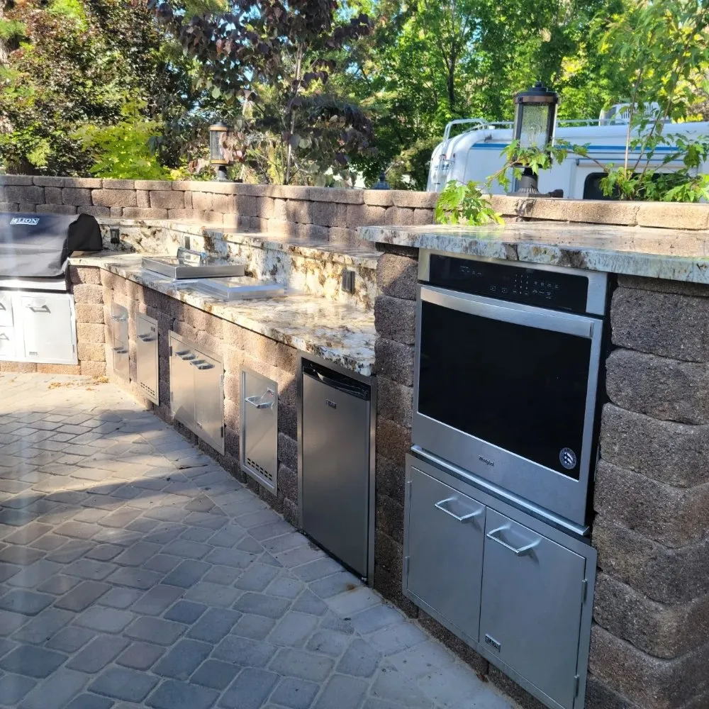 Trusted lawn care service in Big Bear, CA - Roberts Outdoor