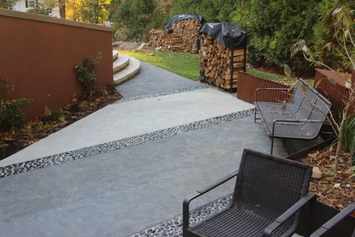 Local yard cleanup service experts serving Springfield, MA - Roberts Stephen A Landscape Design & Construction