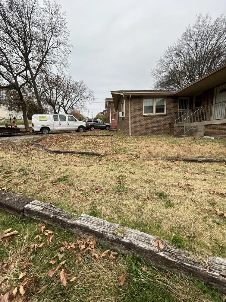 Expert outdoor landscaping with custom design across Nashville, TN - Robert’s Touch Landscaping Service