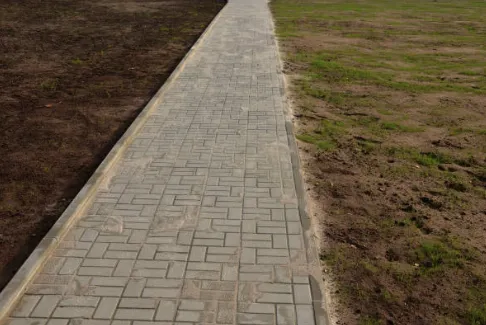 Reliable landscaping services experts serving Nashville, TN - Robert’s Touch Landscaping Service