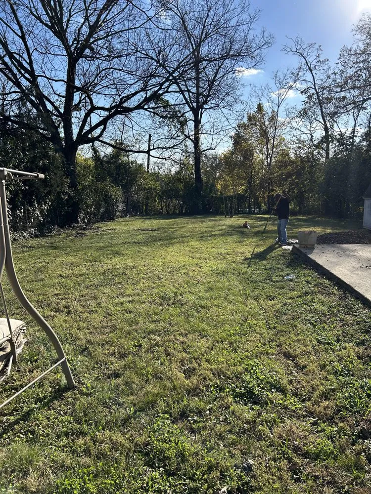 Custom residential landscaping for year-round maintenance across Nashville, TN - Robert’s Touch Landscaping Service