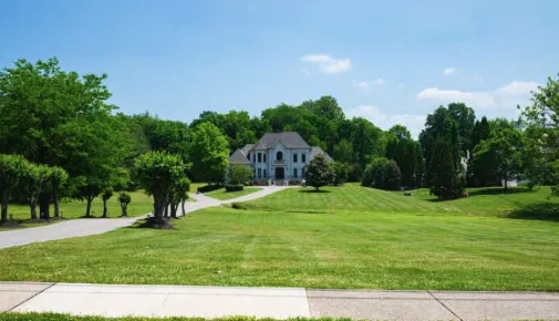 Affordable garden landscaping in Nashville, TN by Robert’s Touch Landscaping Service