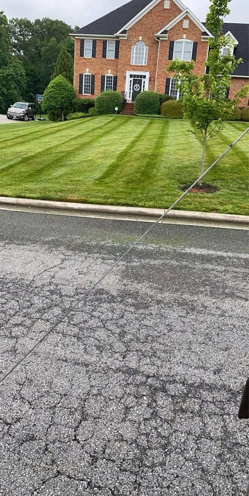 Local lawn mowing service in Lynchburg, VA - Robertson's Property Solutions