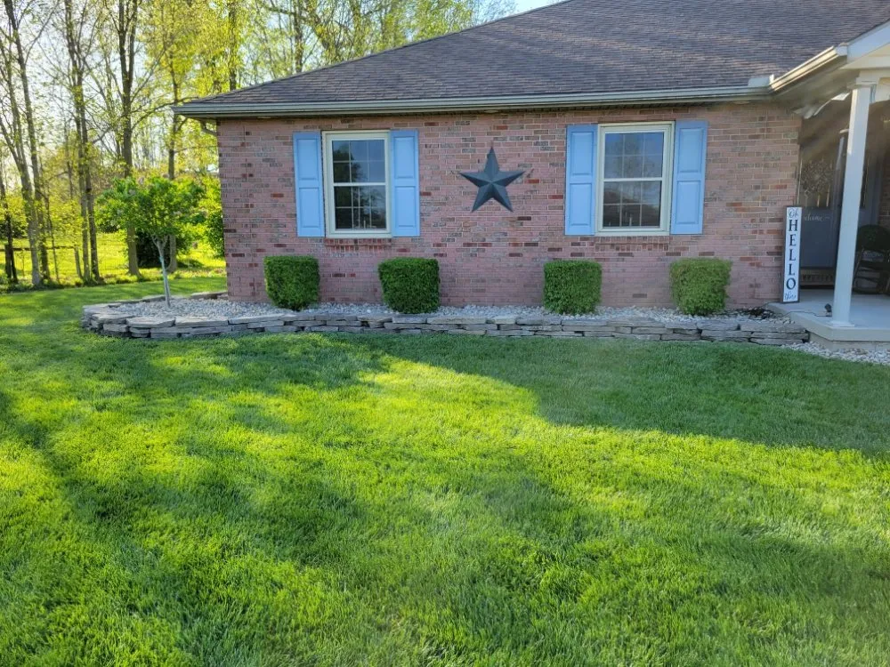 Custom yard cleanup service experts serving Tipp City, OH - Robinhood Outdoor Services