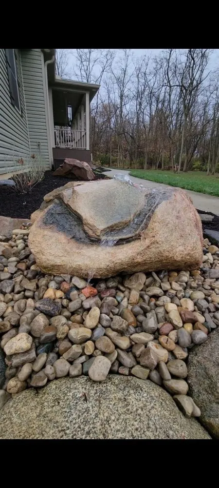 Top-rated garden landscaping for outdoor upgrades in Tipp City, OH by Robinhood Outdoor Services