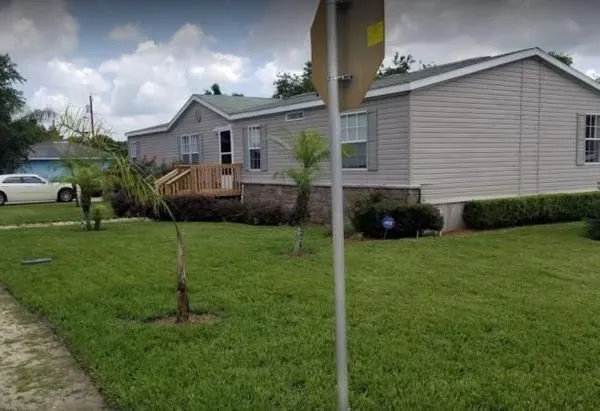 Affordable outdoor landscaping for residential properties across Davenport, FL - Robinson & Robinson Lawn Care