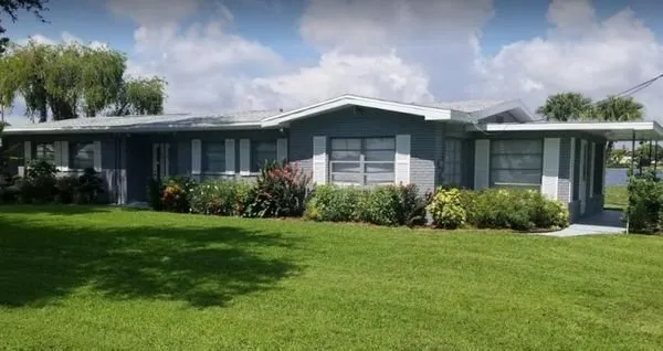 Top-rated residential landscaping experts serving Davenport, FL - Robinson & Robinson Lawn Care