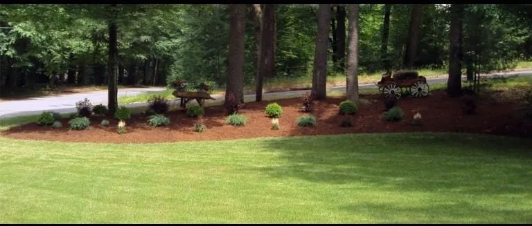Expert landscape design experts serving MEDWAY, MA - Robinson Landscaping