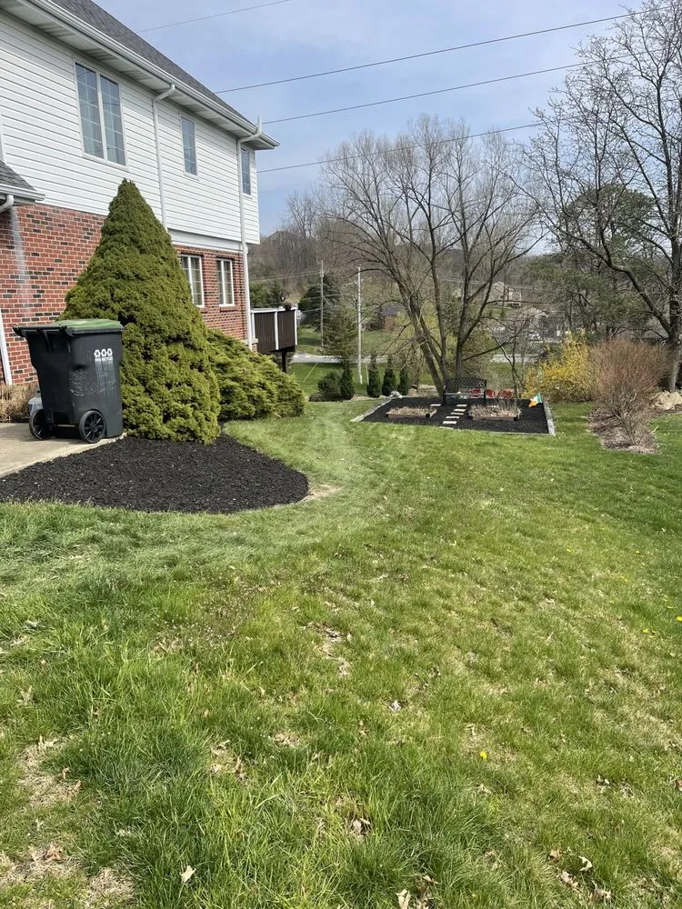 Professional yard maintenance for beautiful yards in Ambridge, PA by Robinson Landscaping Services