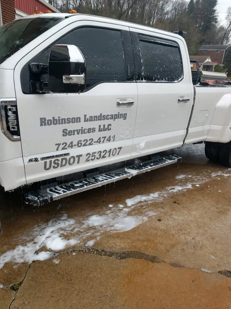 Custom yard cleanup service experts serving Ambridge, PA - Robinson Landscaping Services