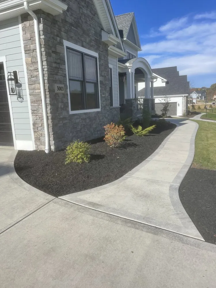 Professional outdoor landscaping in Ambridge, PA - Robinson Landscaping Services