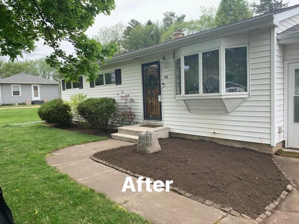 Top-rated landscape design for homes in Battle Creek, MI by Robinson Lawn & Landscape