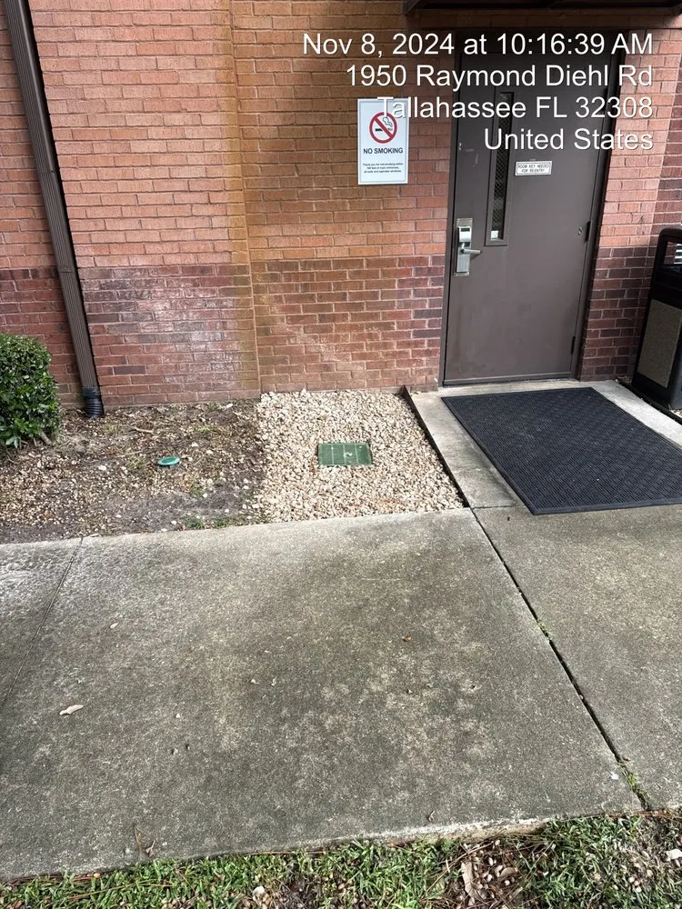 Expert yard maintenance experts serving Tallahassee, FL - Robinson Lawn Care Solutions