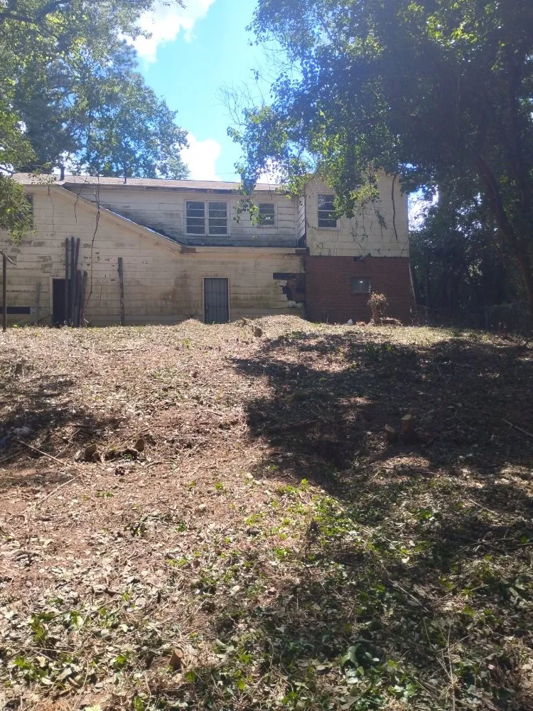 Reliable lawn care service for homes across Macon, GA - Robinson Lawn Services