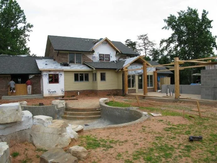 Reliable lawn mowing service in Houston, TX - Robinson Owens