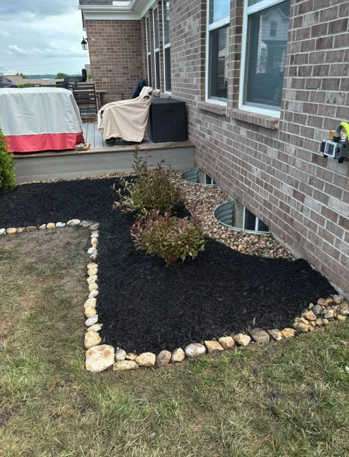 Professional landscape installation experts serving Lebanon, OH - Robinson Site Development