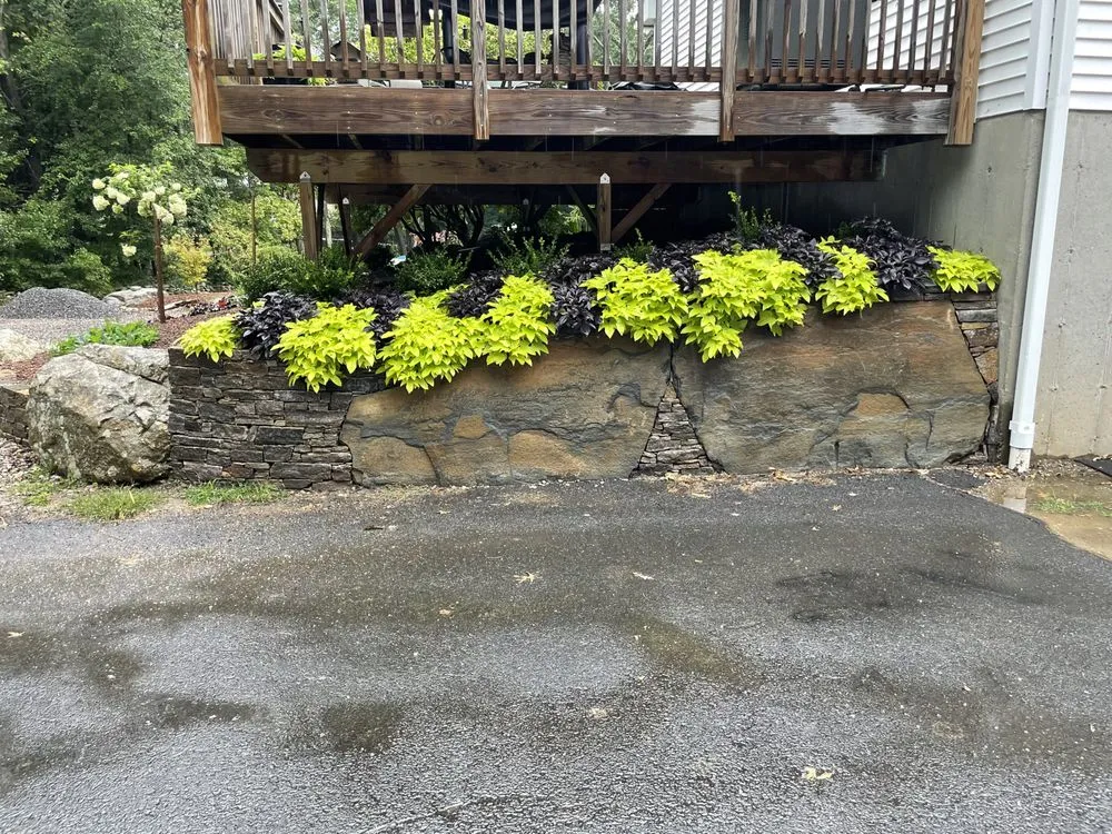 Top-rated outdoor landscaping in Portmouth, NH by Robinson's Landscape Construction