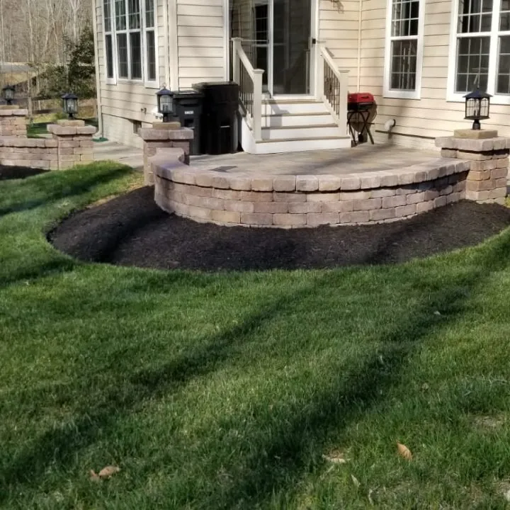 Top-rated yard maintenance for homes in Lewes, DE by Roblero Hardscaping