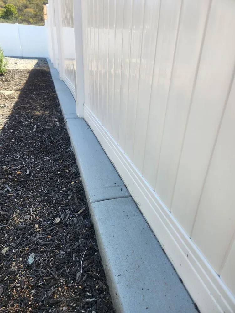 Top-rated lawn care service in Wildomar, CA - Robles Hardscape