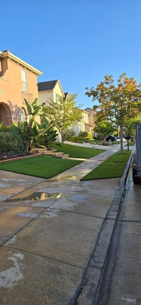Local yard maintenance experts serving Morgan Hill, CA - Robles Landscaping