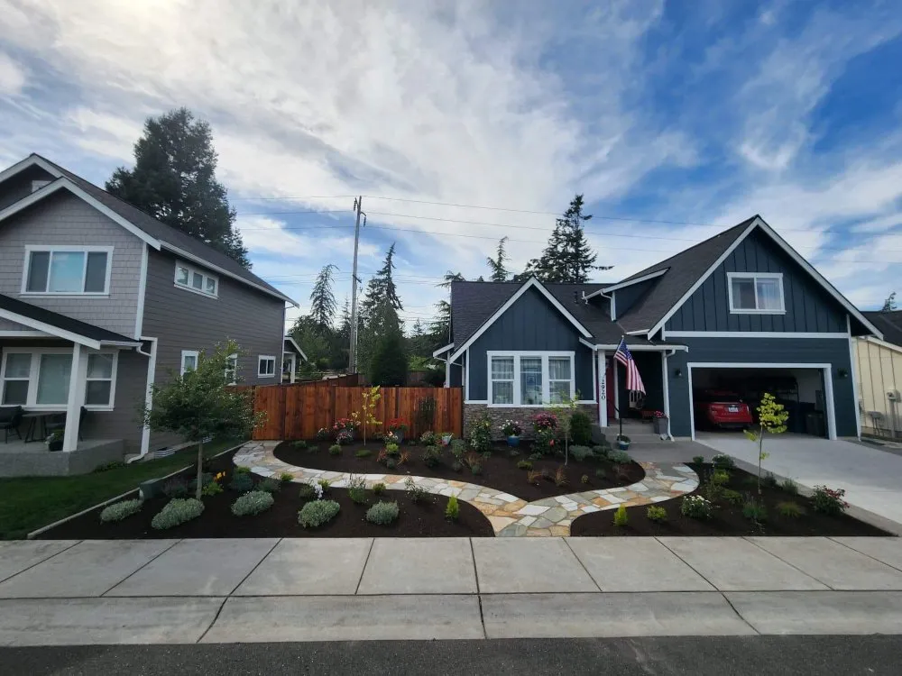 Affordable lawn mowing service in Mount Vernon, WA - Robles Landscaping