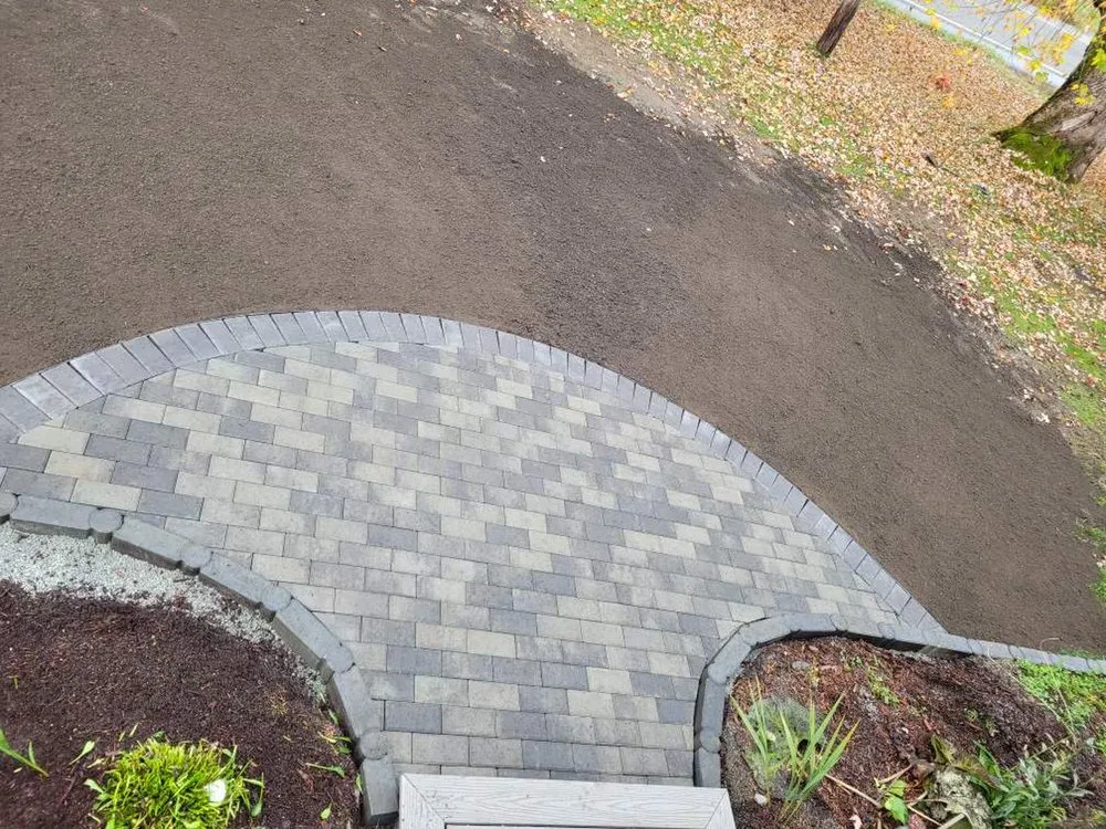 Custom landscape installation in Mount Vernon, WA by Robles Landscaping