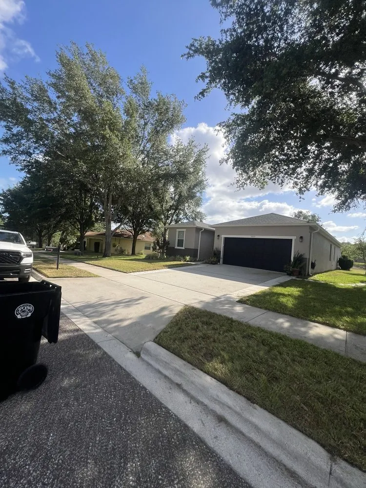 Trusted outdoor landscaping in Ocala, FL - Robles Lawn Company