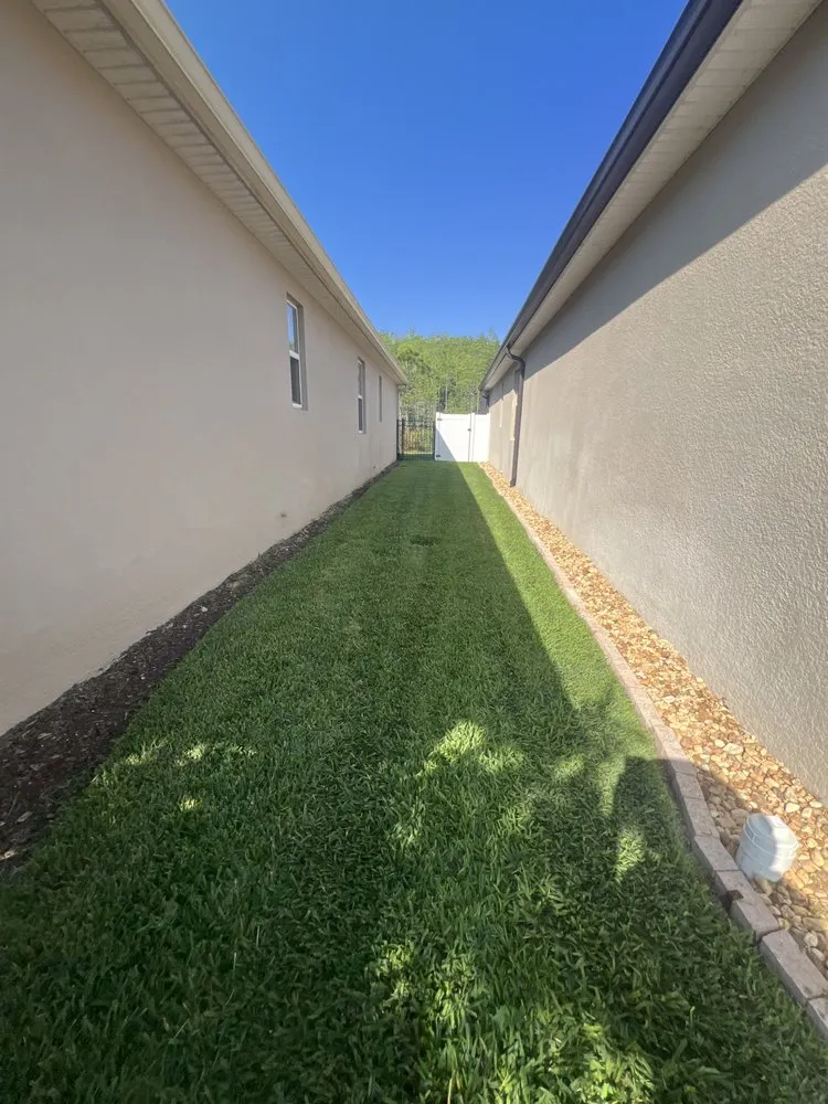 Professional garden landscaping in Ocala, FL - Robles Lawn Company