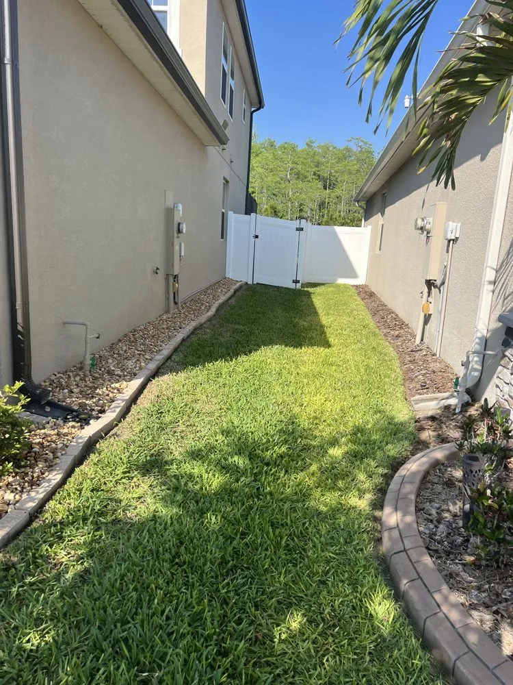 Top-rated lawn mowing service for outdoor upgrades across Ocala, FL - Robles Lawn Company