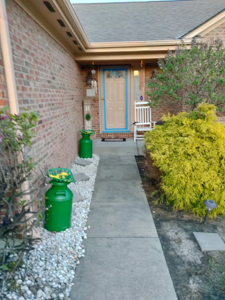 Local landscape design for beautiful yards in Erlanger, KY by Rob's Lawn Care