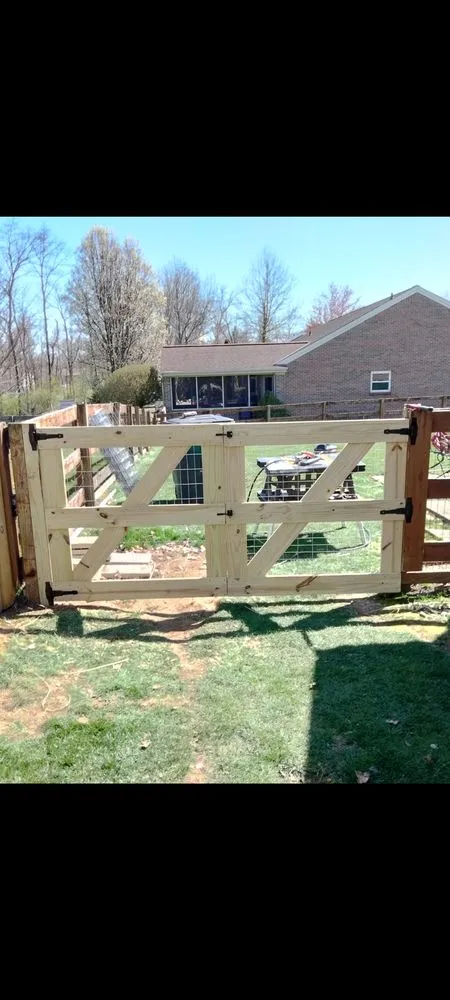 Professional yard maintenance in Erlanger, KY - Rob's Lawn Care