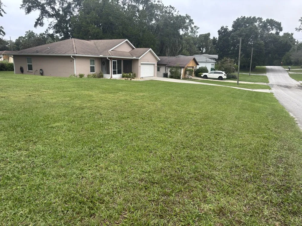Affordable yard maintenance in Inverness, FL - Rob’s Lawn Care