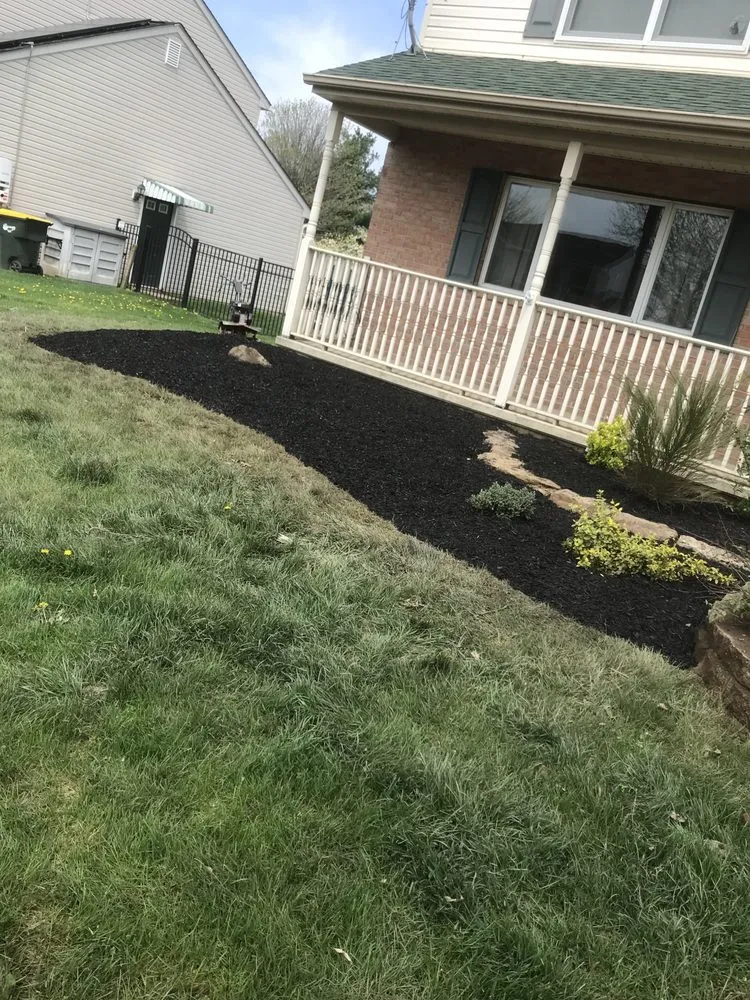 Professional lawn care service in Bethlehem, PA - Rob's Lawn Stars