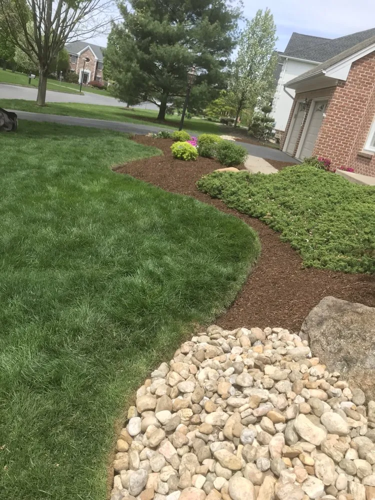 Custom residential landscaping in Bethlehem, PA - Rob's Lawn Stars