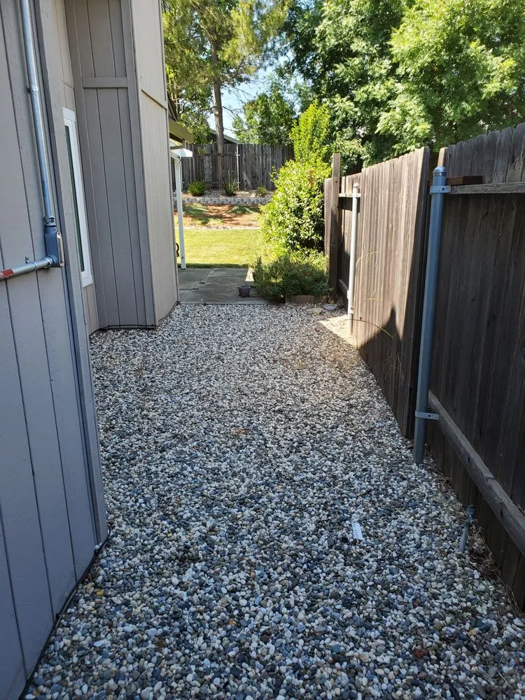 Local outdoor landscaping in Citrus Heights, CA - Rob's Leaf Raking & Lawn Service