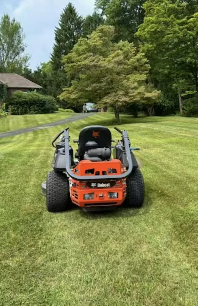 Expert landscaping services experts serving Stroudsburg, PA - Robs Mulch N Stone