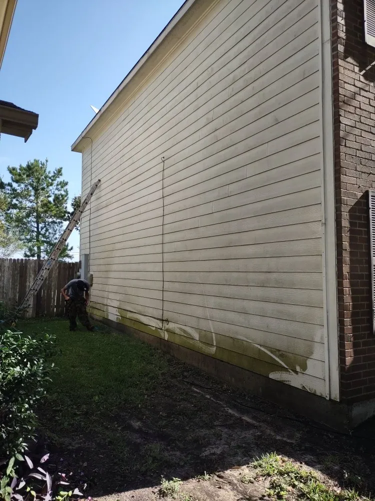 Top-rated landscape installation experts serving Rosenberg, TX - Rob's Tree Service And Landscape Design