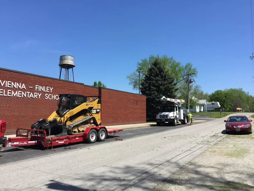 Custom outdoor landscaping experts serving Scottsburg, IN - Rob's Tree Service