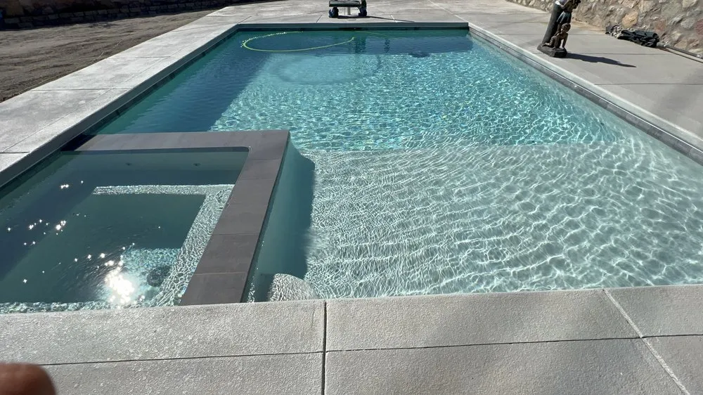 Custom garden landscaping for homes in El Paso, TX by Robsans Construction