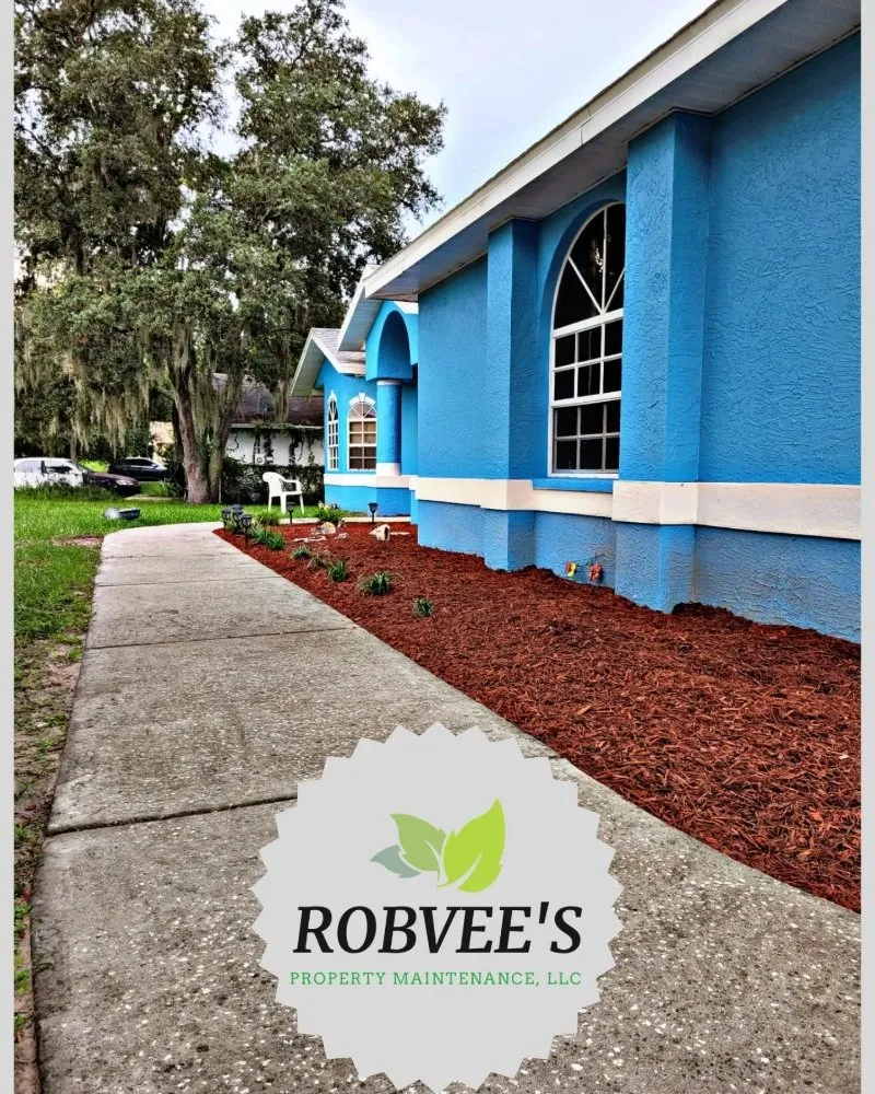 Professional lawn mowing service experts serving Brooksville, FL - Robvee's Property Maintenance