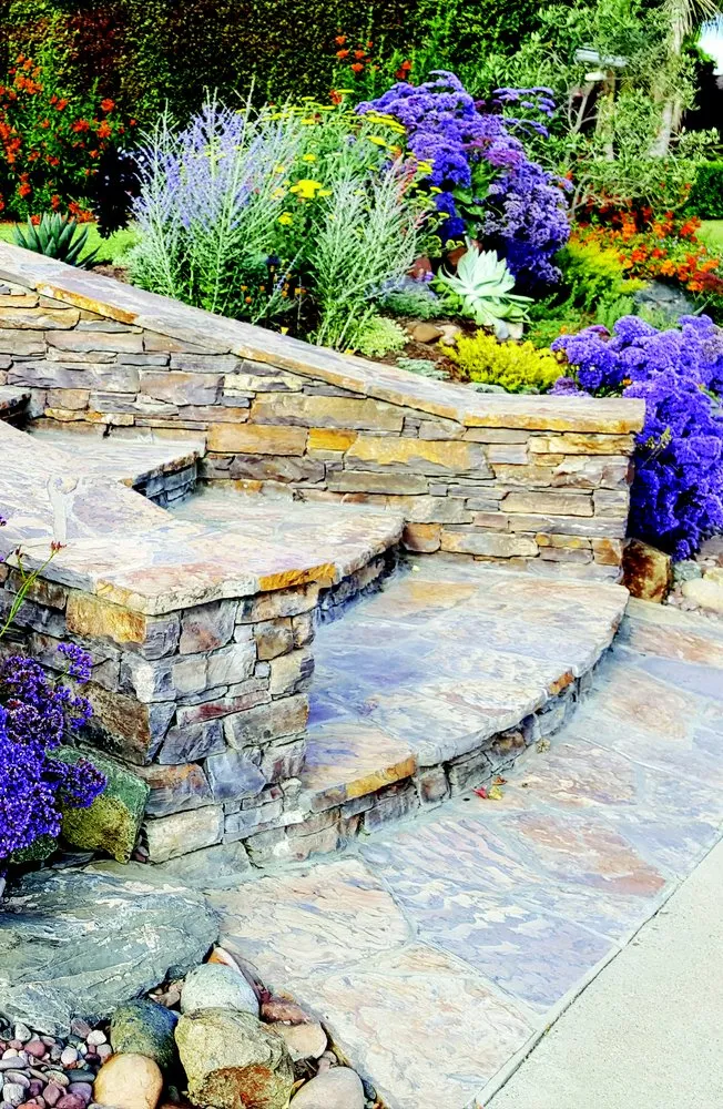 Professional lawn mowing service in Laguna Niguel, CA by Robyn's Original Landscapes