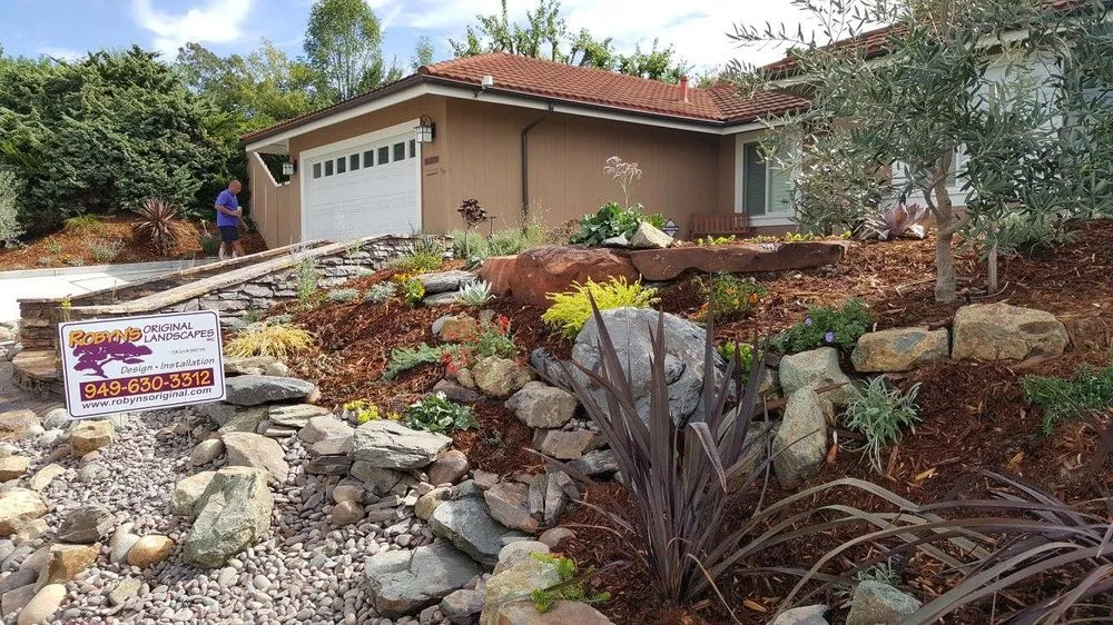 Affordable garden landscaping in Laguna Niguel, CA by Robyn's Original Landscapes