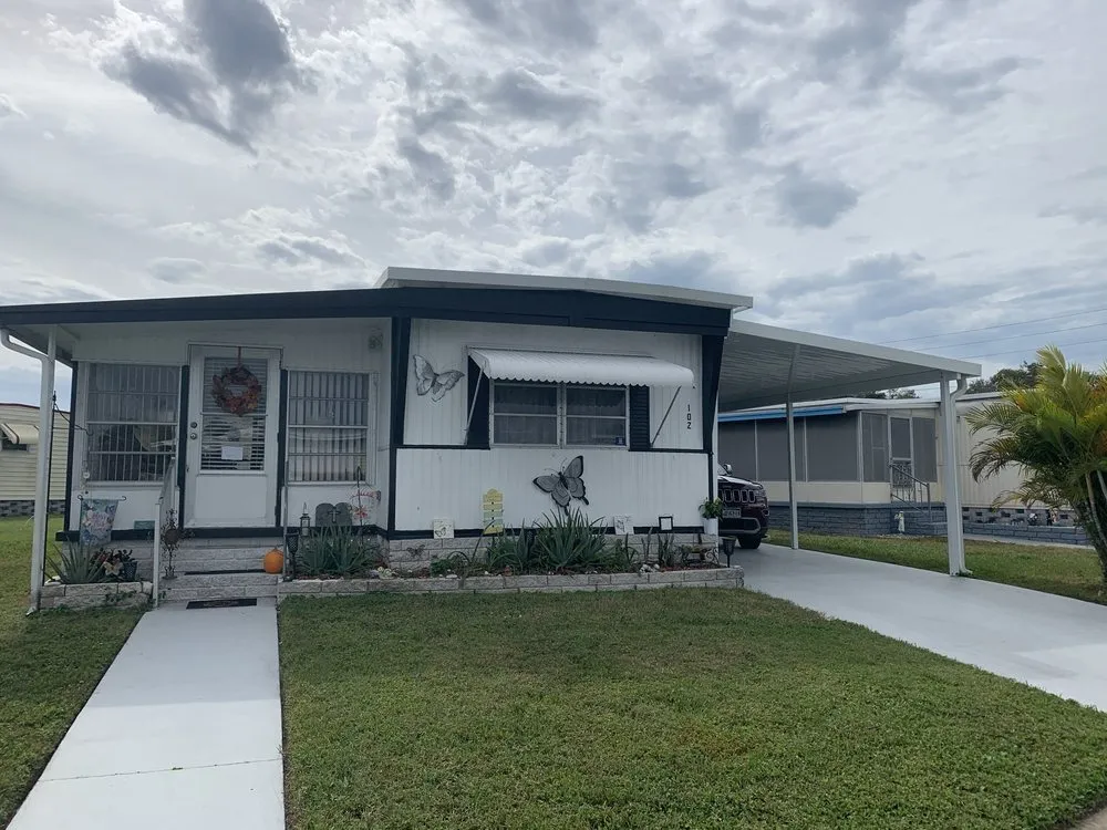 Reliable yard maintenance in Port Richey, FL - ROC Property Services